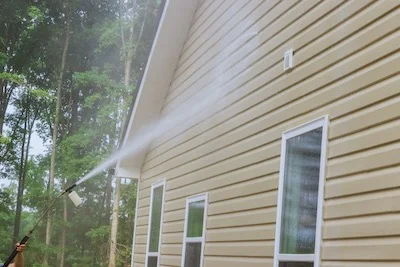 House washing and pressure cleaning
